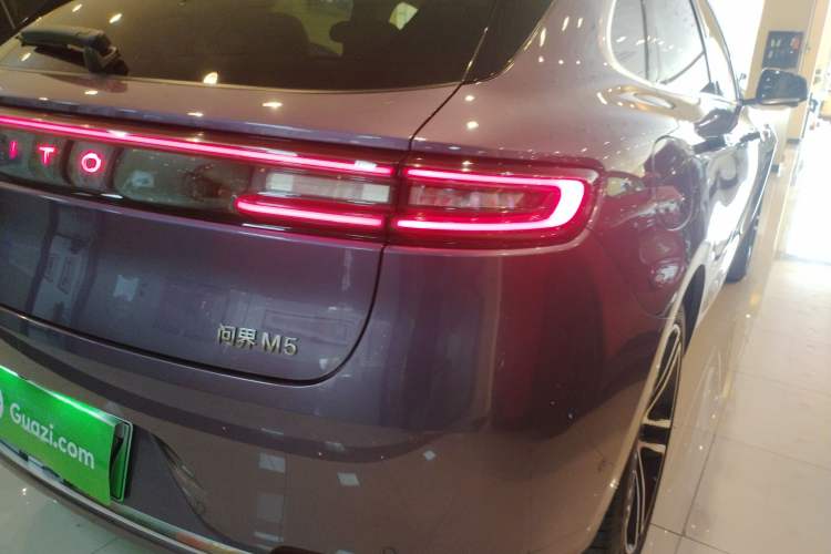 Used Hima AITO M5 2025 Extended-Range Ultra All-Wheel-Drive Version
