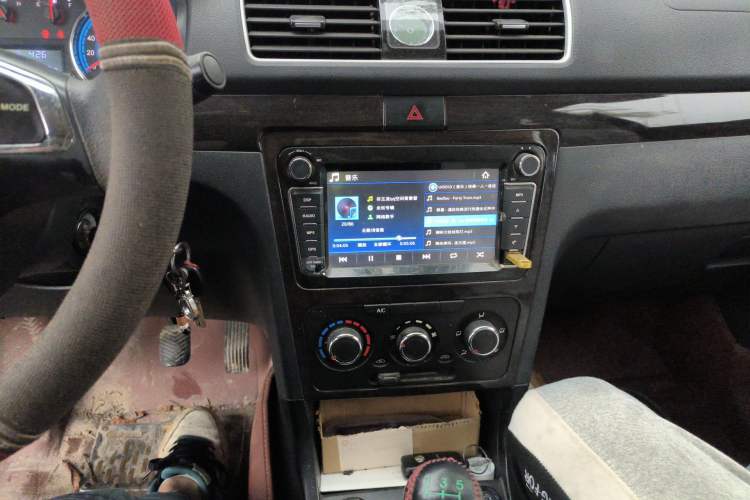 Used Dongfeng Fengon 370 2016 1.5L Manual Elite Home Edition 7-Seater