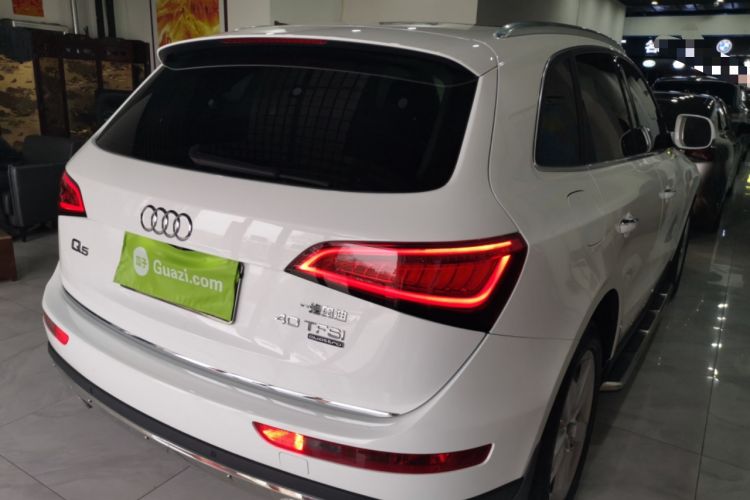 Used Audi Q5 2016 40 TFSI Technology Edition Rear Right 45 Deg