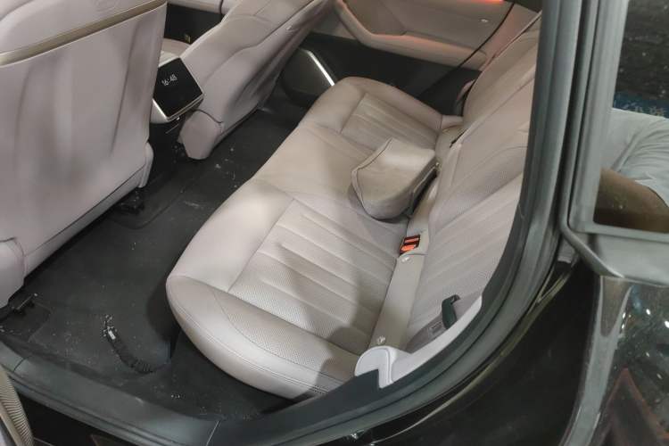 Used ONVO L60 2024 60 kWh Rear-Drive Version Left Rear Seat