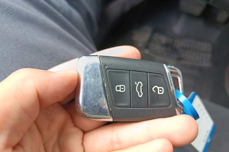 Used Volkswagen Magotan 2017 380TSI DSG Luxury Model Vehicle Key