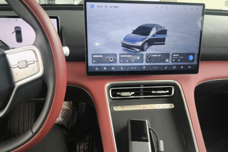 Used Chery Fulwin A9L 2025 Model, Four-Wheel Drive High-Energy Peak Edition Audio And AC Panel