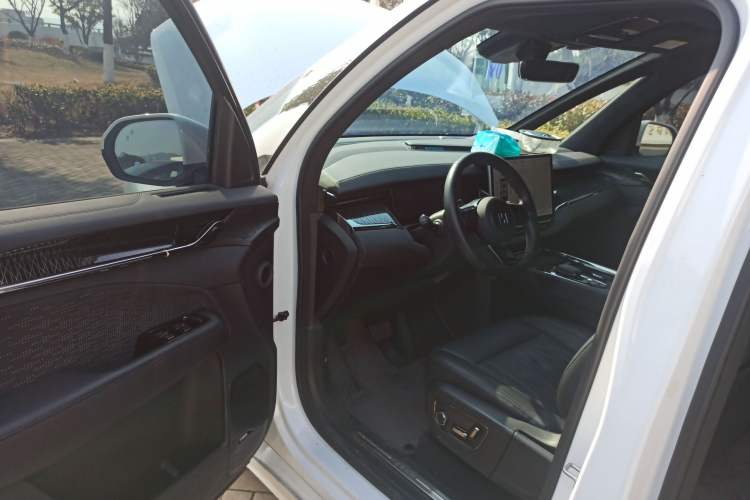 Used Zeekr 009 2022 WE Edition Interior 3