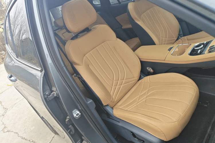 Used Geely Galaxy Galaxy Xingjian 7 EM-i 2025 120km Exploration+ Version