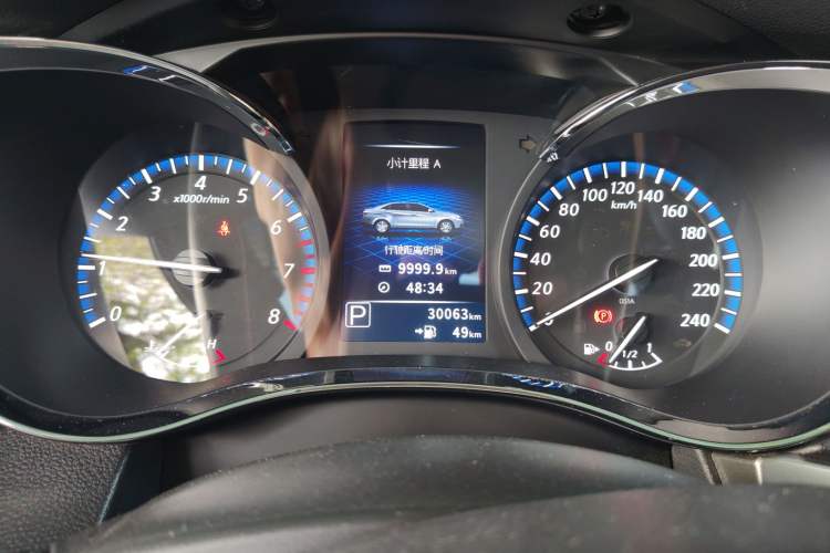 Used Venucia D60 2019 100 000 Honor 1.6L XL CVT Chenku Edition China VI Standard Instrument Cluster