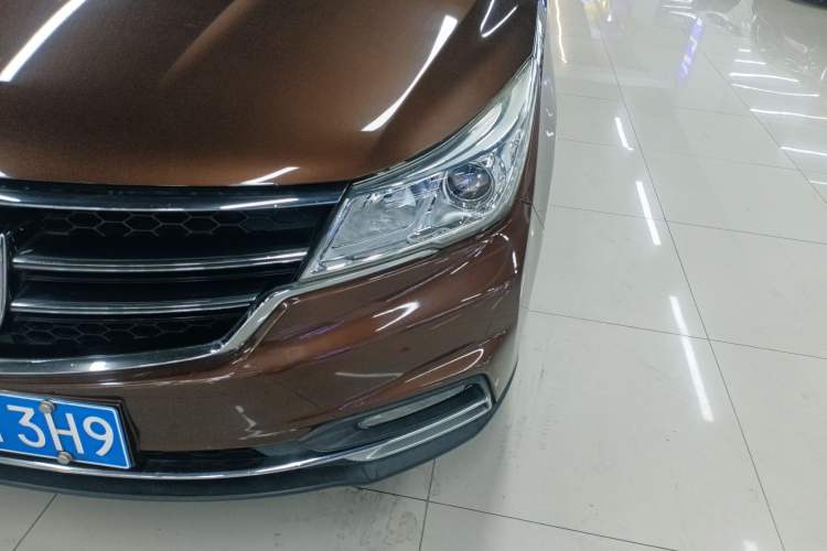 Used Baojun 730 2017 1.5T Manual Fashion Version 7 Seats China V Emission Standard
