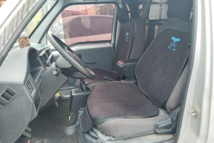 Used Wuling Zhiguang 2020 1.2L Van Utility Model China VI Emission Standard 2 Seats LSI
