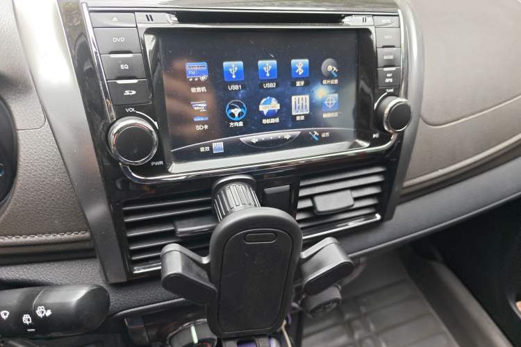 Used Toyota YARiS L Zhi Xuan 2015 1.5E Automatic Charm Edition Audio And AC Panel