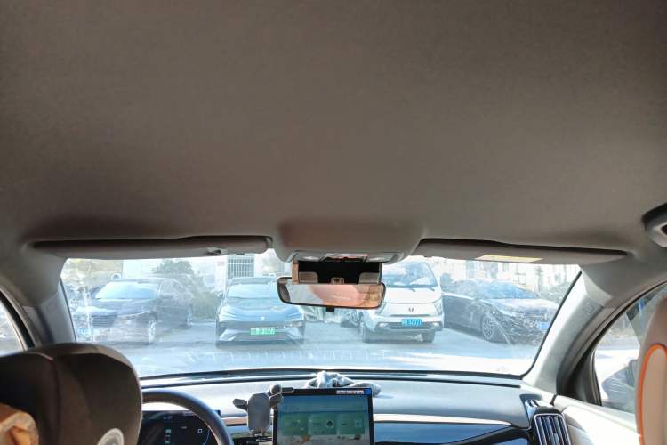 Used BYD Song Pro New Energy 2024 HONOR Edition DM-i 71KM Navigation Model