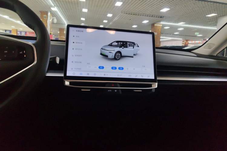 Used Venucia VX6 2023 520 Max
