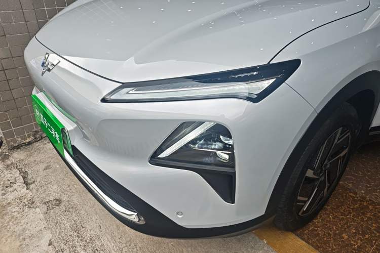 Used Wuling Xingguang S 2024 130km Flagship Version Left Front Headlight