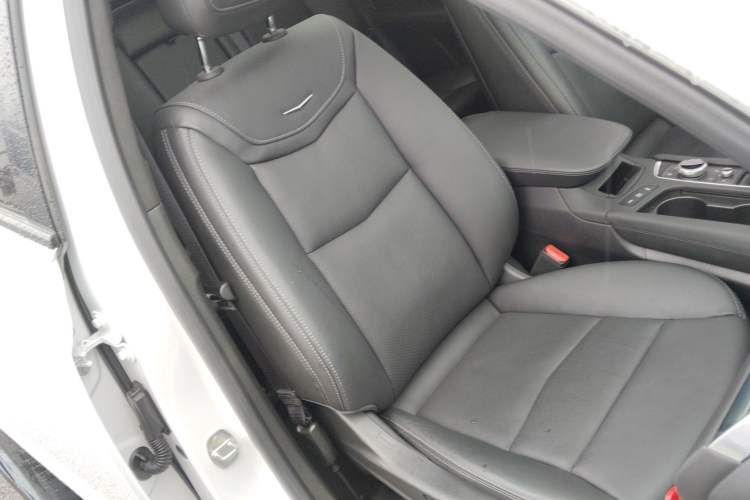 Used Cadillac XT5 2022 2.0T Four-Wheel Drive Luxury Version (Hummingbird Edition)
