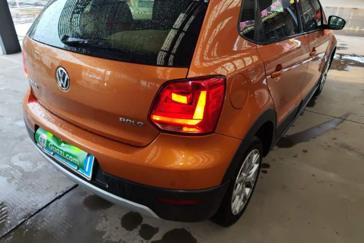 Used Volkswagen Polo 2014 1.6L Cross Polo Automatic Right Rear Taillight