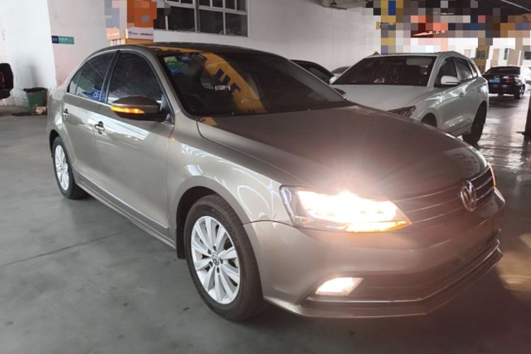 Used Volkswagen Sagitar 2016 230TSI 25th Anniversary Edition
