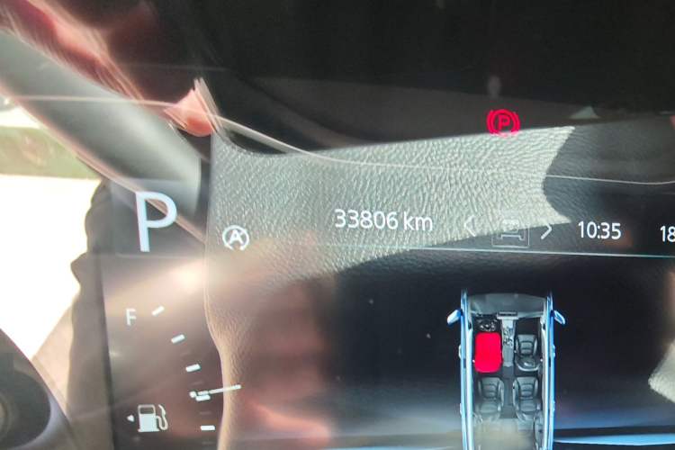 Used SAIC MAXUS D90 Pro 2021 2.0T Gasoline 4x4 Luxury Edition 7-Seater
