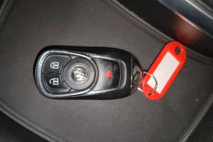 Used Buick GL8 2018 ES 28T Premium Model China VI Standard Vehicle Key