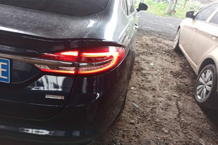 Used Ford Mondeo 2017 EcoBoost 180 Stylish Model
