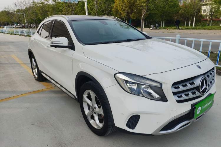 Used Mercedes-Benz GLA 2019 GLA 200 Dynamic Edition Front Right 45 Deg