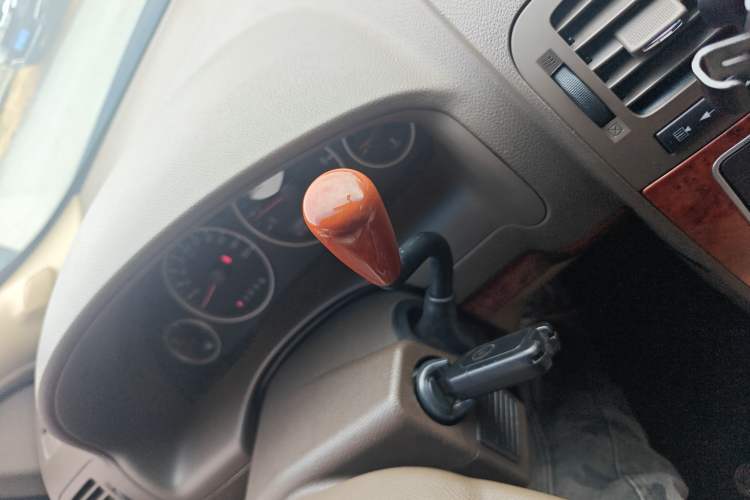 Used Buick GL8 2011 2.4L LT Executive Edition
