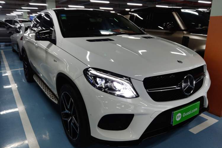 Used Mercedes-Benz GLE Coupe AMG 2017 AMG GLE 43 4MATIC Coupe SUV Exterior 1