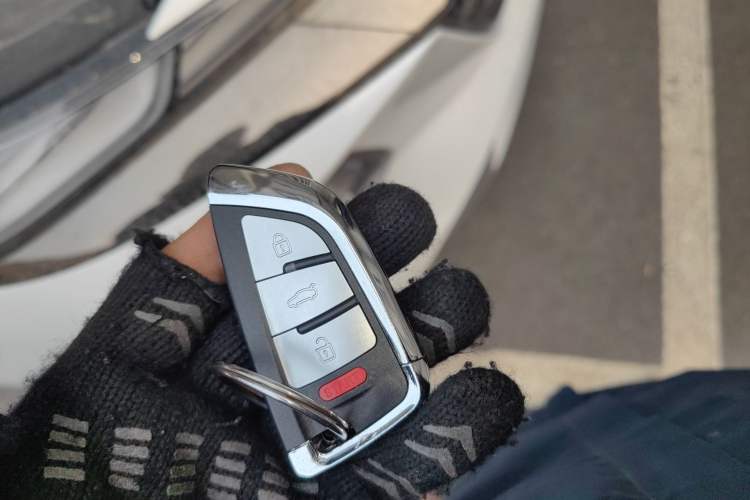 Used Hyundai Santa Fe 2023 Traveler 380T GDi Automatic All-Wheel Drive GLX HTRAC Elite Edition Vehicle Key