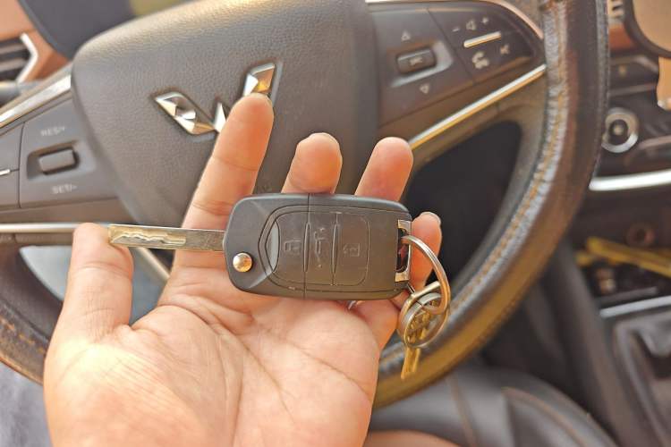 Used Wuling Hongguang S3 2018 1.5L Manual Luxury Model China V Standard Vehicle Key