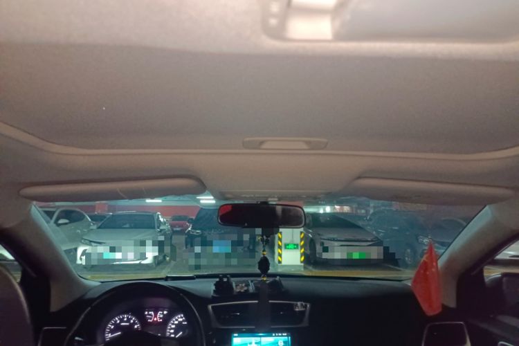 Used Nissan Sylphy 2019 1.6XV CVT Smart Connect Luxury Edition China VI Standard Headliner