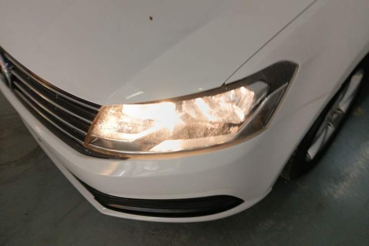 Used Volkswagen Lavida 2015 1.6L Automatic Fashion Edition