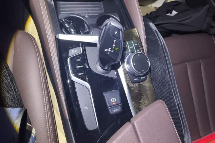 Used BMW 5 Series 2019 525Li M Sport Package