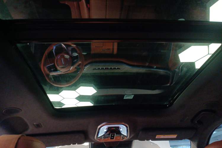 Used Wey Lanshan 2023 Four-Wheel Drive Ultra-Long Range Version
