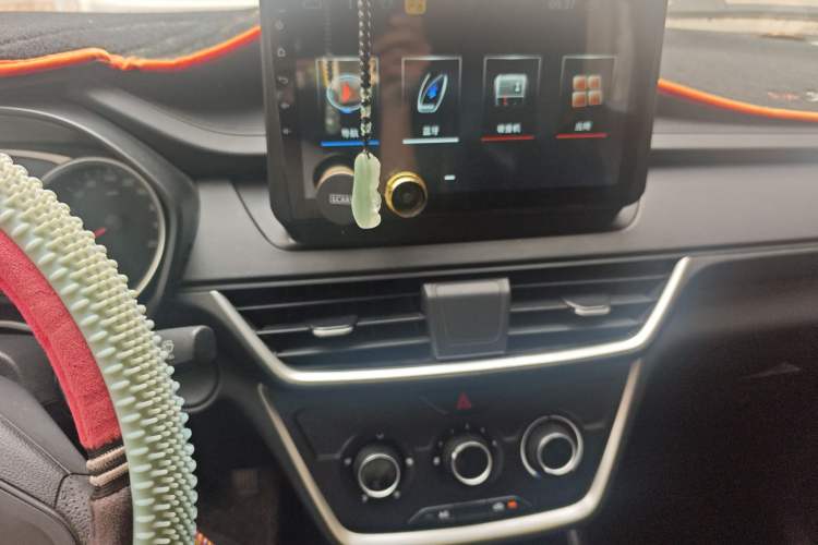 Used Wuling Hongguang S3 2019 1.5L Manual Standard Version China VI Standard
