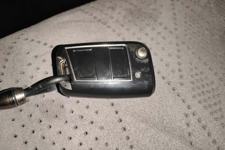 Used Volkswagen T-ROC 2021 280TSI DSG Two-Wheel Drive Comfort Connect Edition Vehicle Key