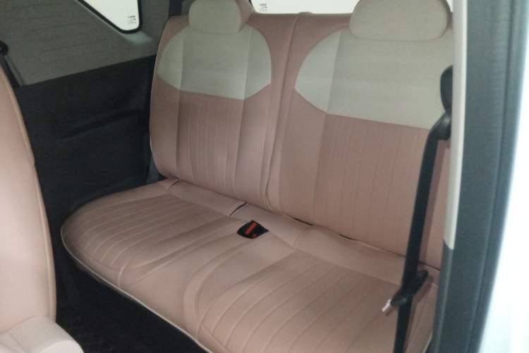 Used Geely Galaxy Panda 2024 Panda Mini 200km Endurance Bear
