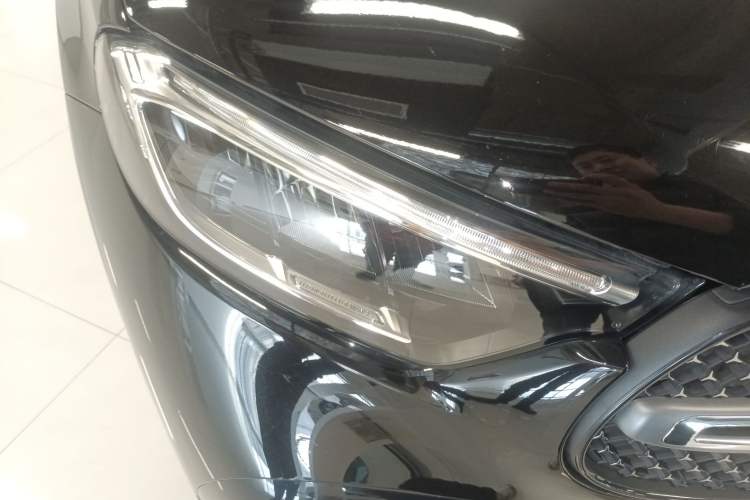 Used Mercedes-Benz GLC 2023 GLC 300 L 4MATIC Dynamic 7-Seater Right Front Headlight