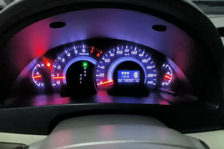 Used Toyota Camry 2013 200G Classic Luxury Edition