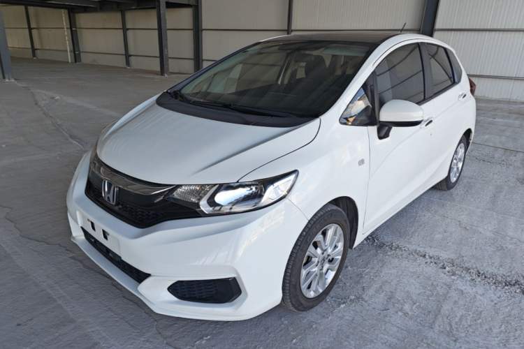 Used Honda Fit 2018 1.5L CVT Comfort Sunroof Version Guazi used car, China used car export, Used car for sale, Used cars, Cheapest cars for sale