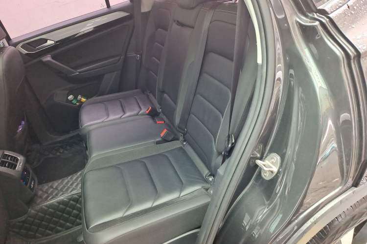 Used Volkswagen Tayron 2020 330TSI Two-Wheel Drive Luxury Smart Connectivity Version