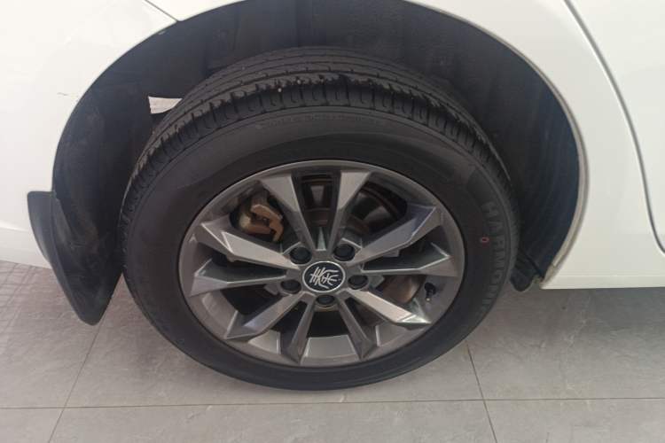 Used BYD Qin 2019 1.5L Automatic Prestige Model Right Rear Wheel Hub