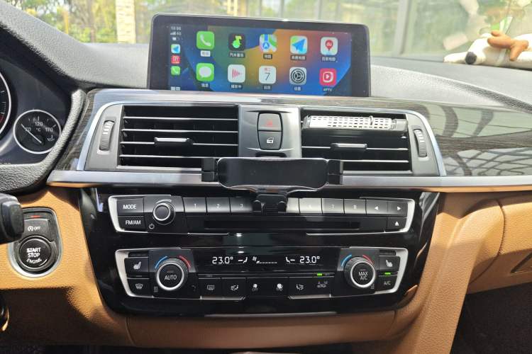 Used BMW 3 Series 2016 320Li Luxury Design Package Audio And AC Panel