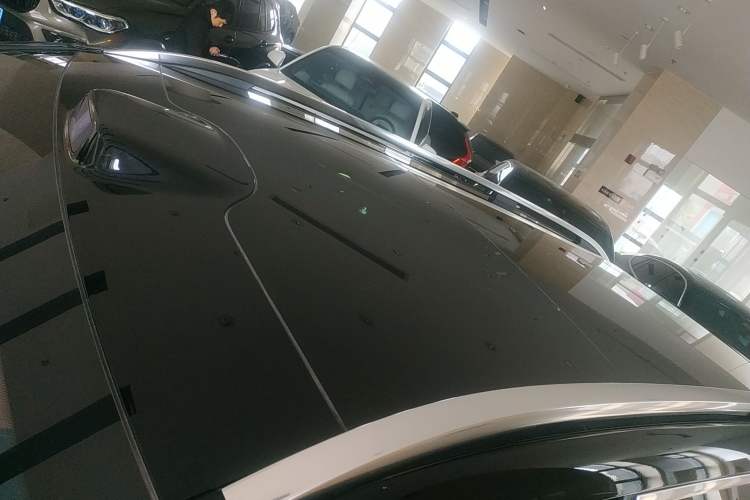 Used Hima AITO M9 2025 Extended-Range Max Version 52 kWh 6-Seater Edition Roof