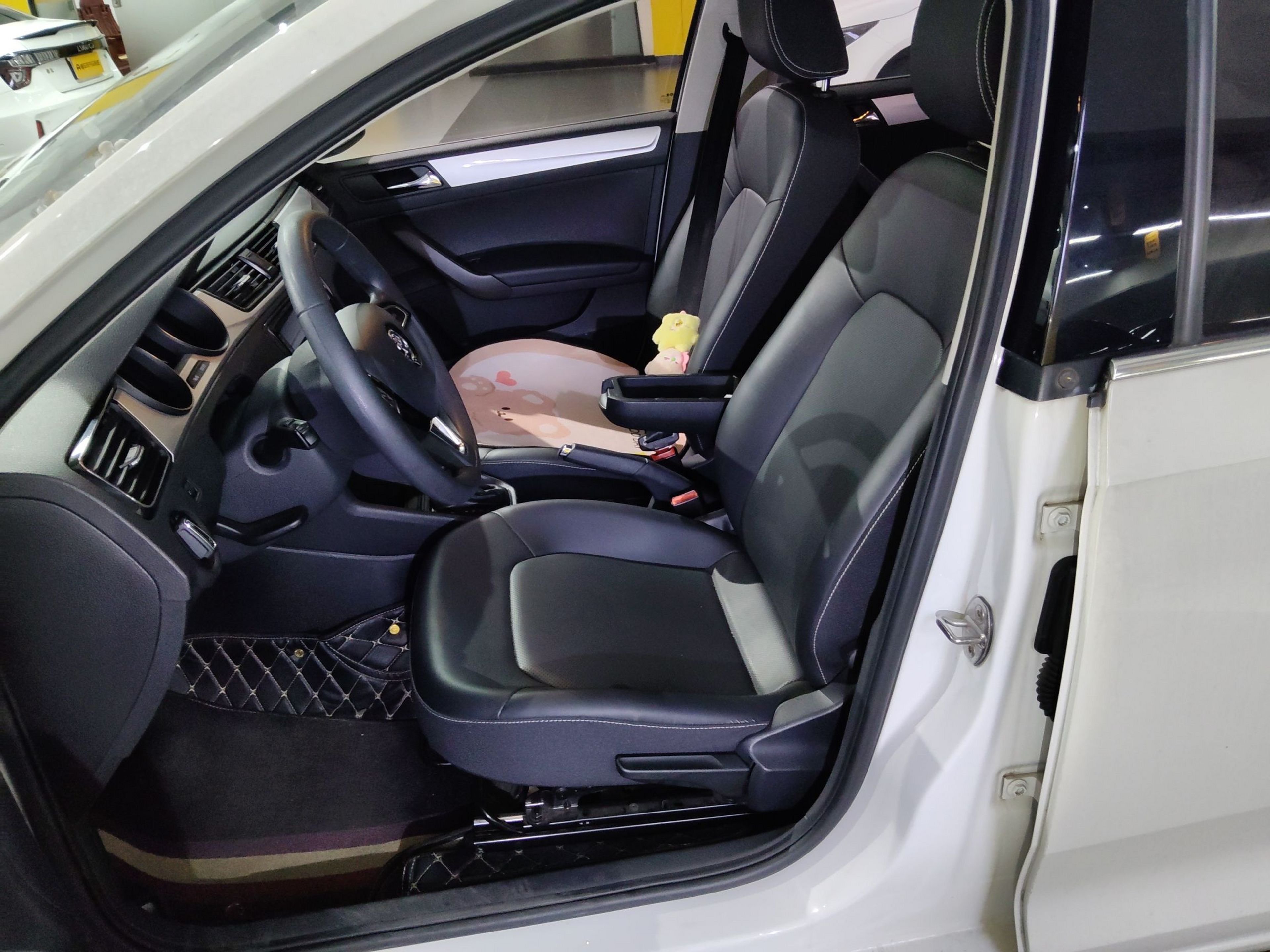 Interior delantero