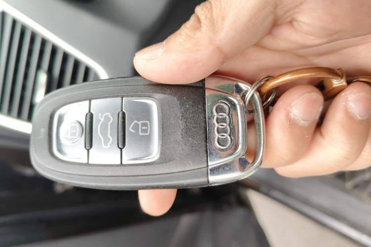 Used Audi Q5 2017 40 TFSI Ambition Edition Interior 1