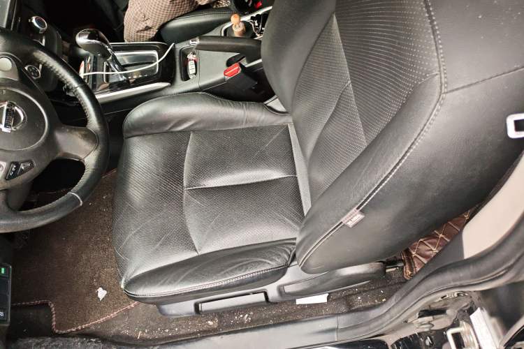 Used Nissan Sylphy 2018 1.6XV CVT Deluxe Edition Left Front Seat