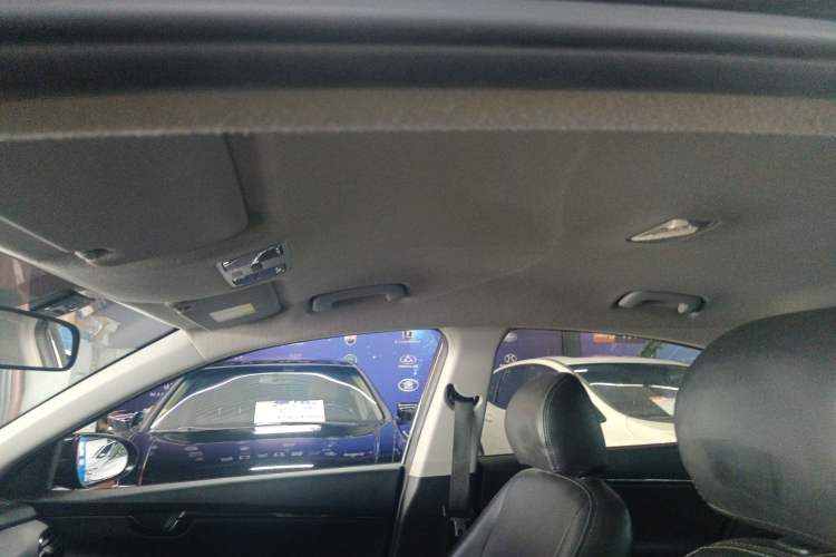 Used Hyundai Celesta 2020 1.6L Automatic GL Enjoyable Edition Headliner