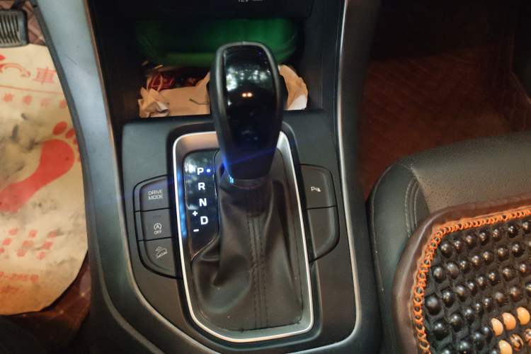 Used Hyundai ix35 2020 2.0L Automatic 2WD Zhiyong·Changxiang Edition Gear Lever