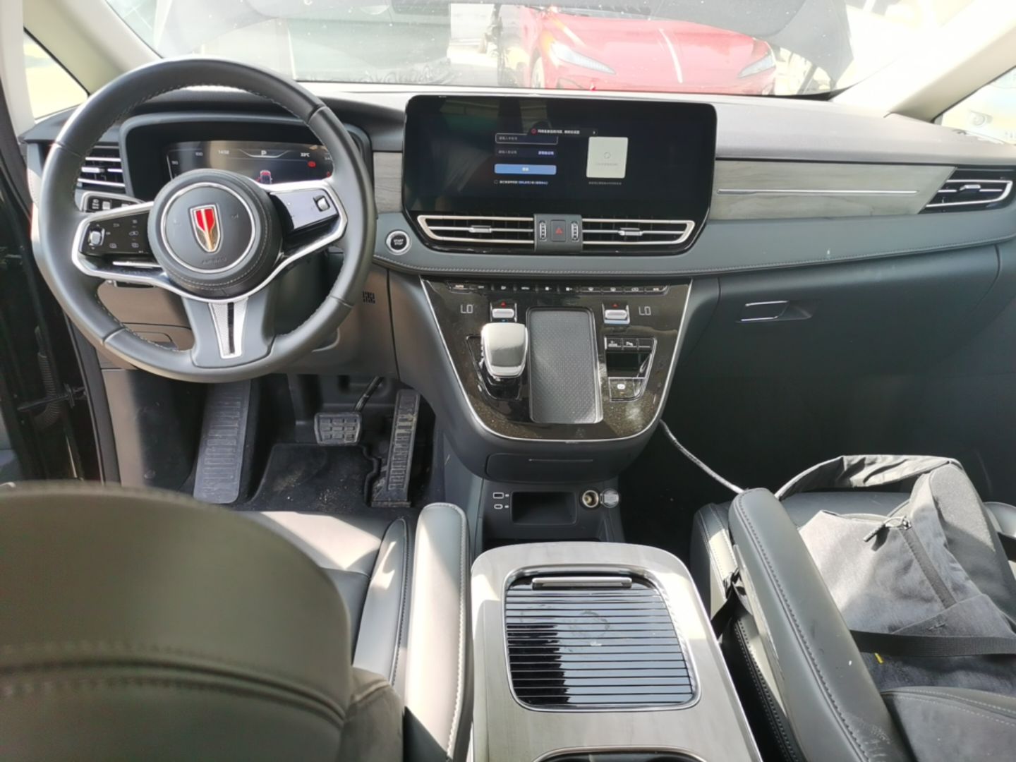 Hongqi HQ9 PHEV 2024 2.0T Four-Wheel Drive Business Edition — снимка 12