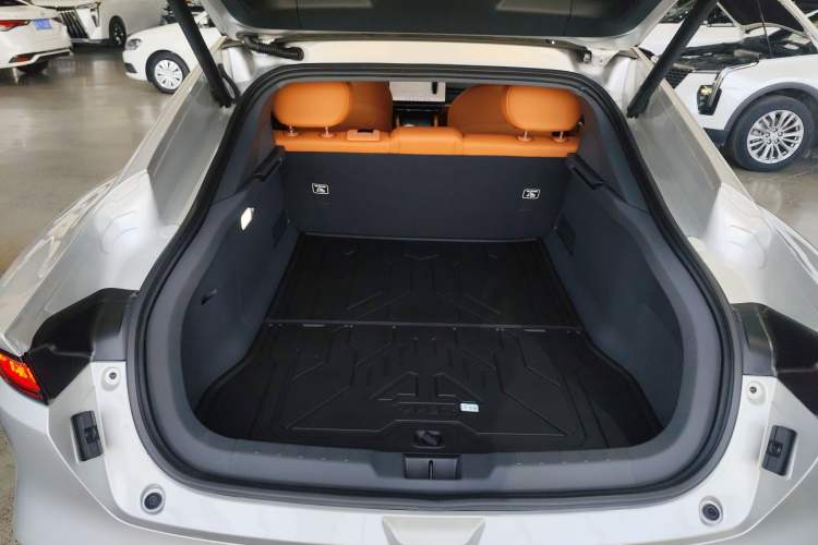 Used Dongfeng eπ eπ007 2025 Model Range-Extended 230 Max Cruise Edition