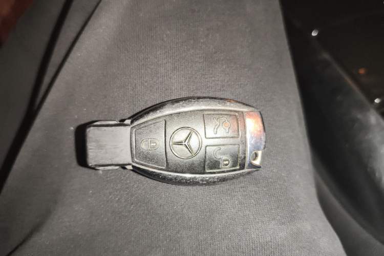 Used Mercedes-Benz R-Class 2017 R 320 4MATIC Business Edition Prestige Model Vehicle Key