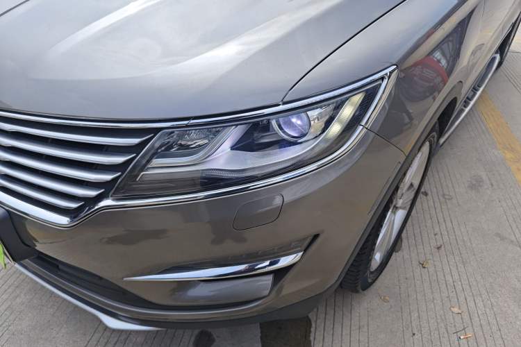 Used Lincoln MKC 2017 2.0T Two-Wheel Drive Deluxe Edition