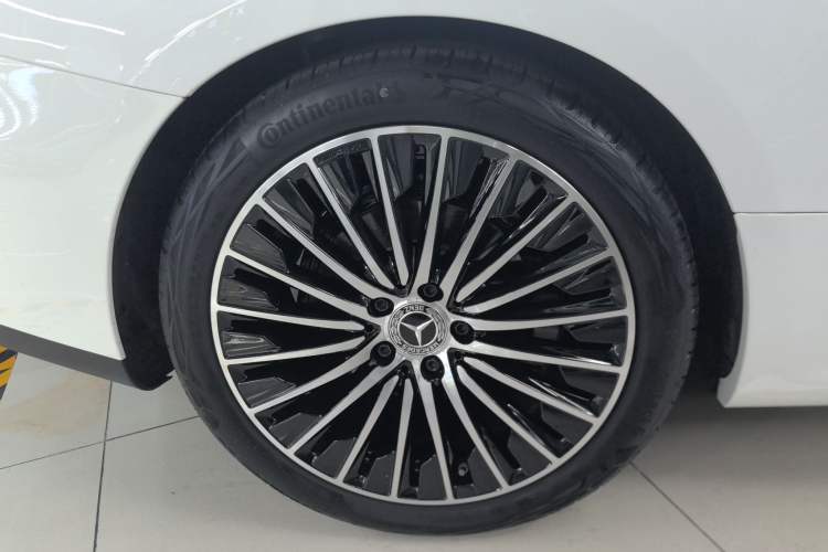 Used Mercedes-Benz CLE 2024 CLE 260 Convertible Coupe Right Rear Wheel Hub